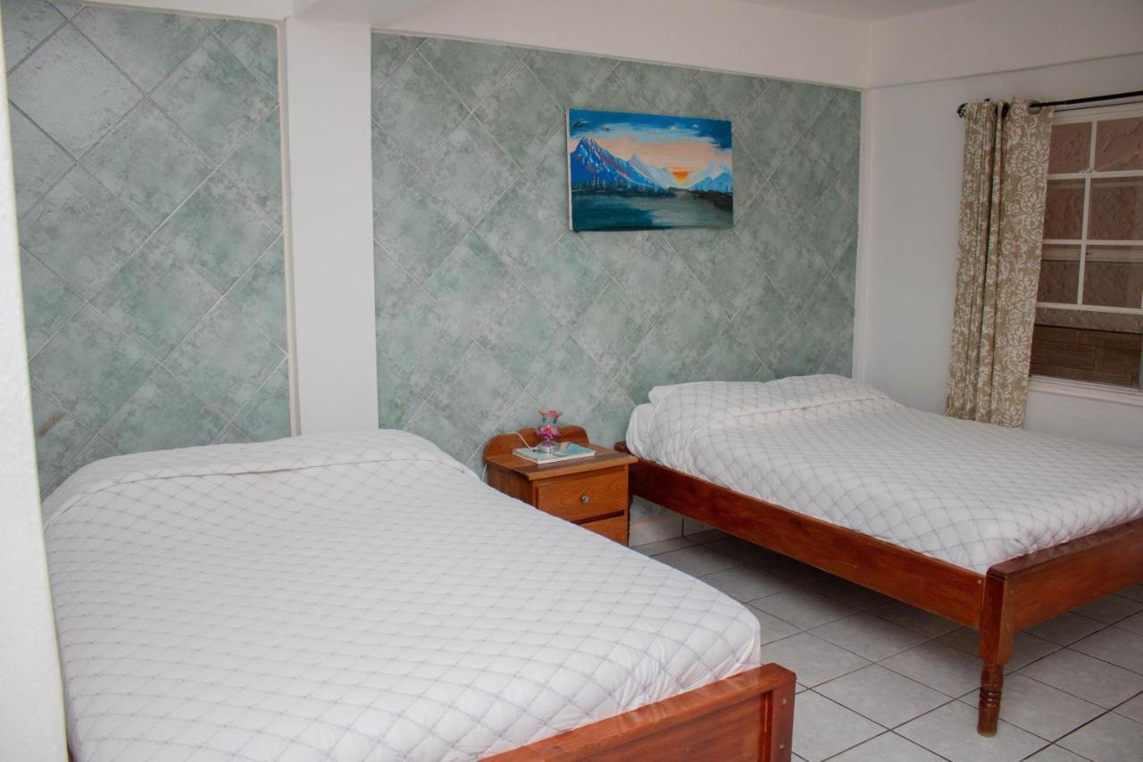 Las Palmas Hotel Corozal Exterior photo