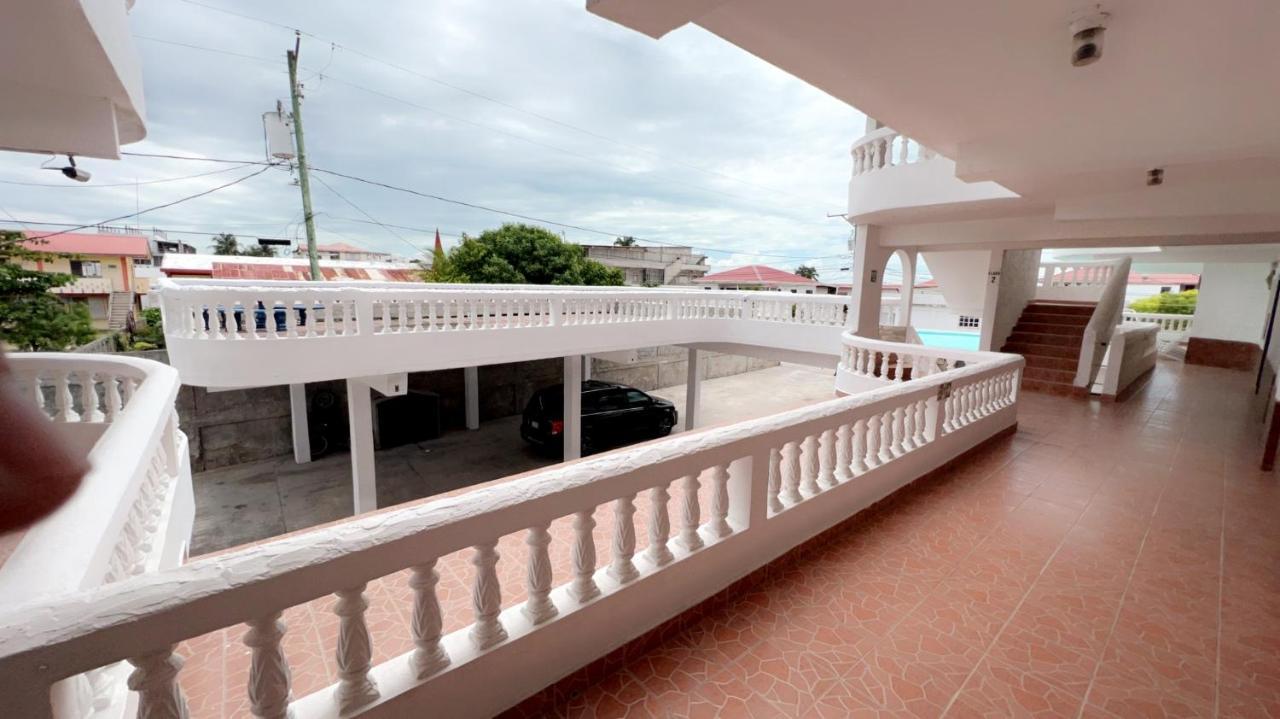 Las Palmas Hotel Corozal Exterior photo