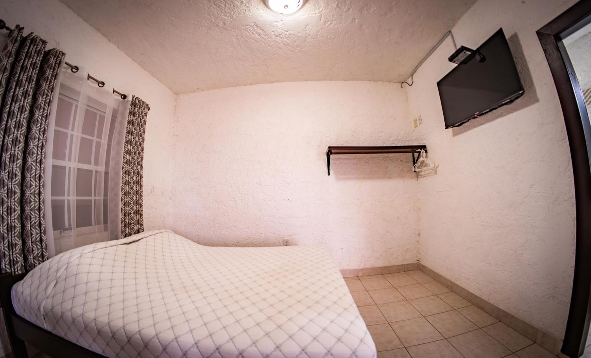 Las Palmas Hotel Corozal Exterior photo